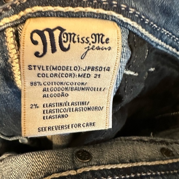 Miss‎ Me Boyfriend Size 26 Jeans Thick Stitching Distressed Cuffed Bling - Picture 3 of 4